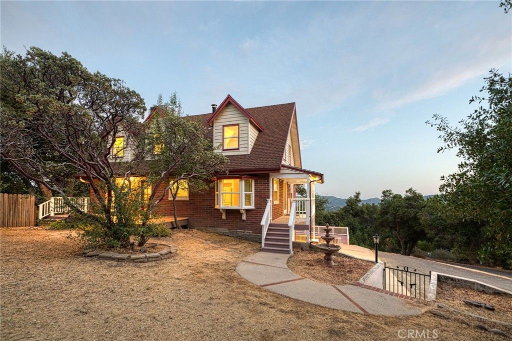 Backyard, Exterior, Facade, Brick Facade, Queen Anne Victorian