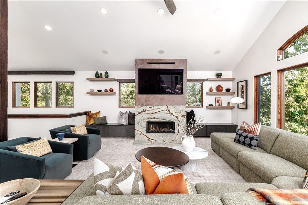 Fireplace, Interior, Living room, Recessed Lighting