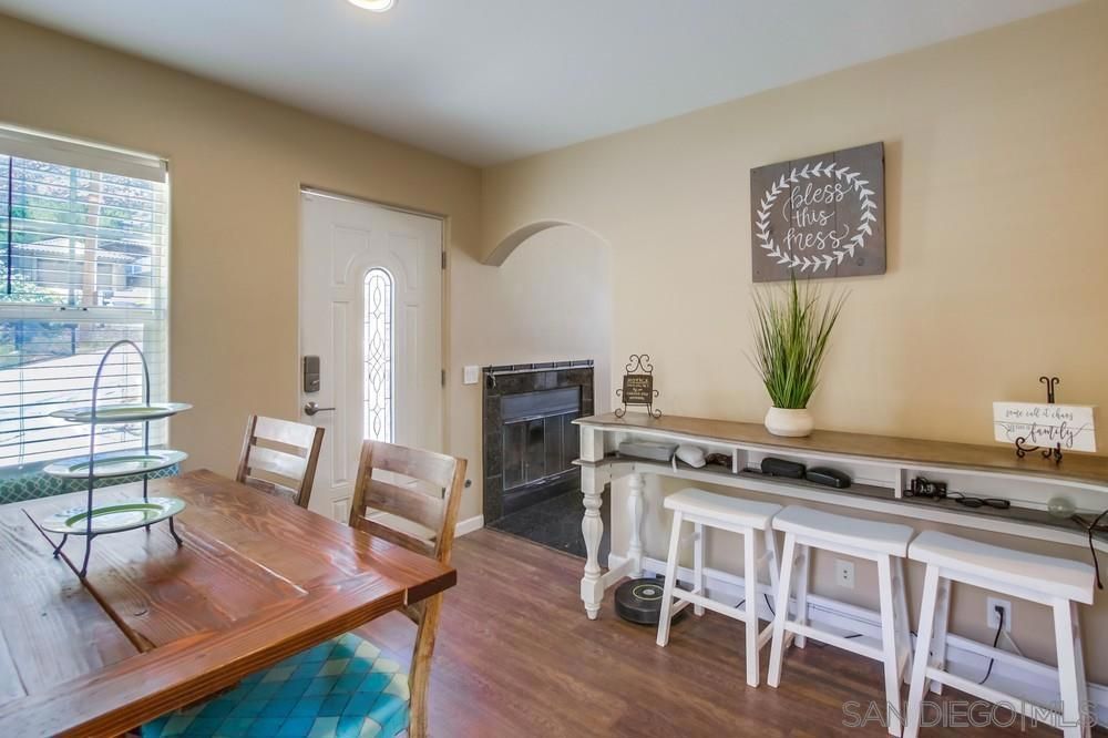 Dining room, Fireplace, Interior, Recessed Lighting, Wood Texture Flooring