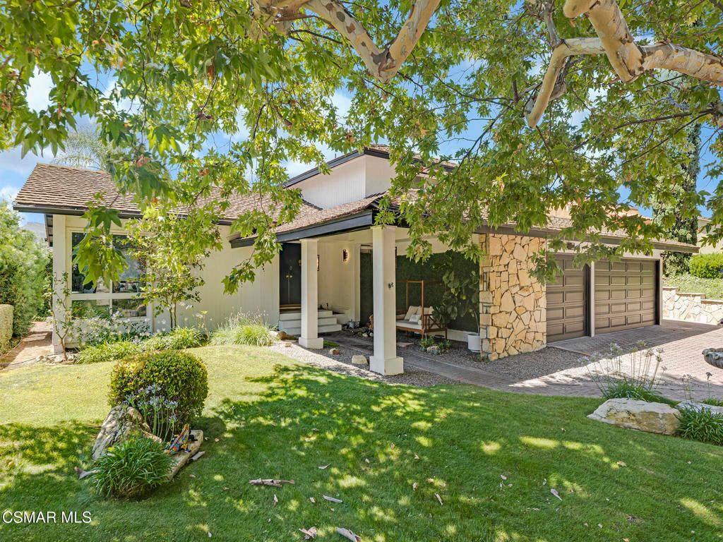 Backyard, Detached Garage, Exterior