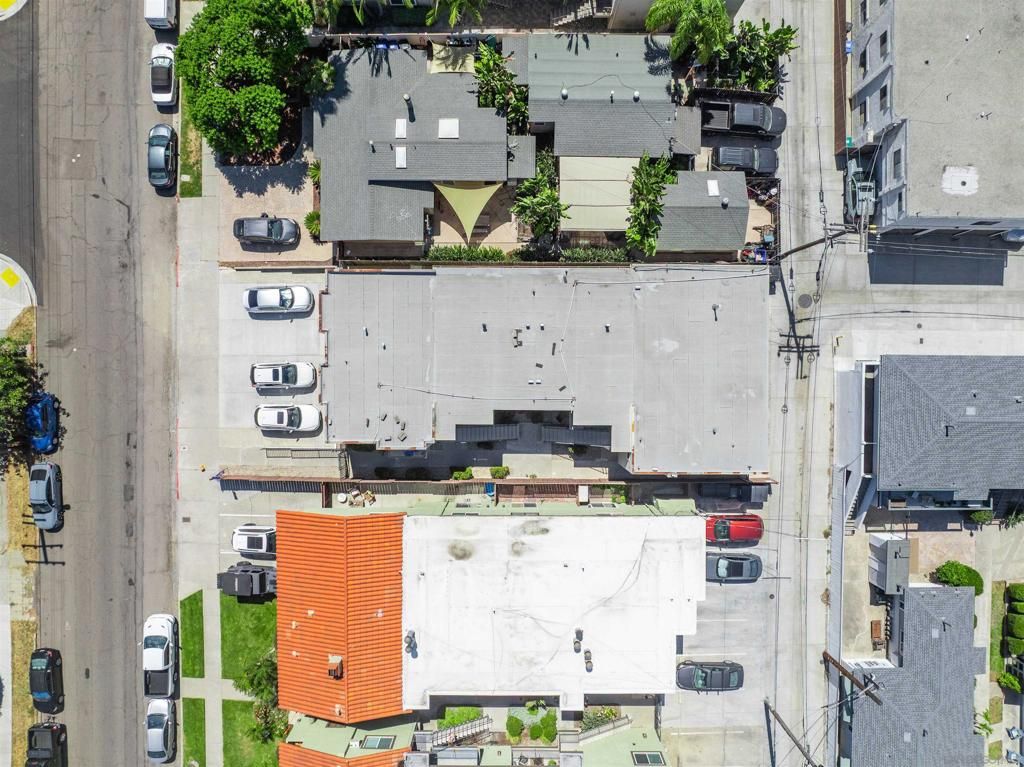 Exterior, Drone