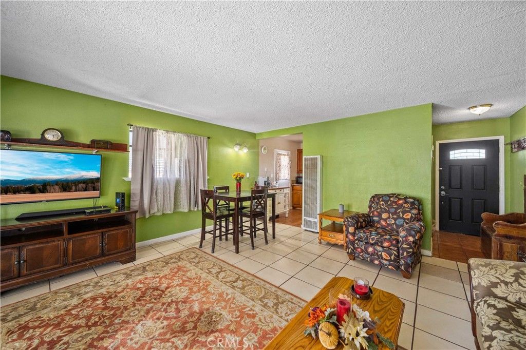 Dining room, Interior