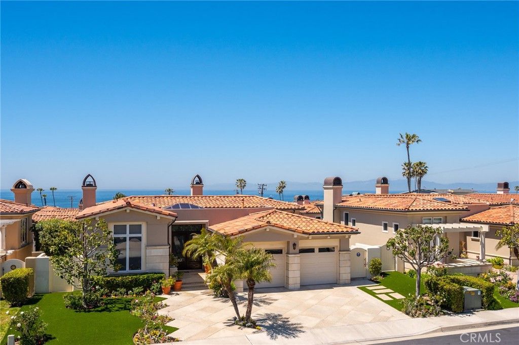 Attached, Exterior, Facade, Water, Mediterranean