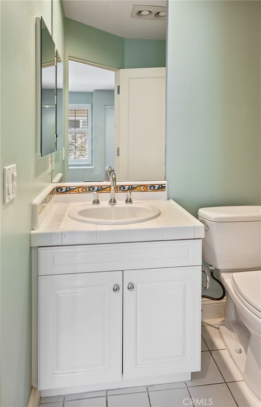 Bathroom, Interior, Tile Countertops