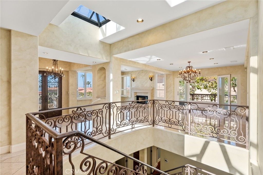 Chandelier, Interior, Recessed Lighting
