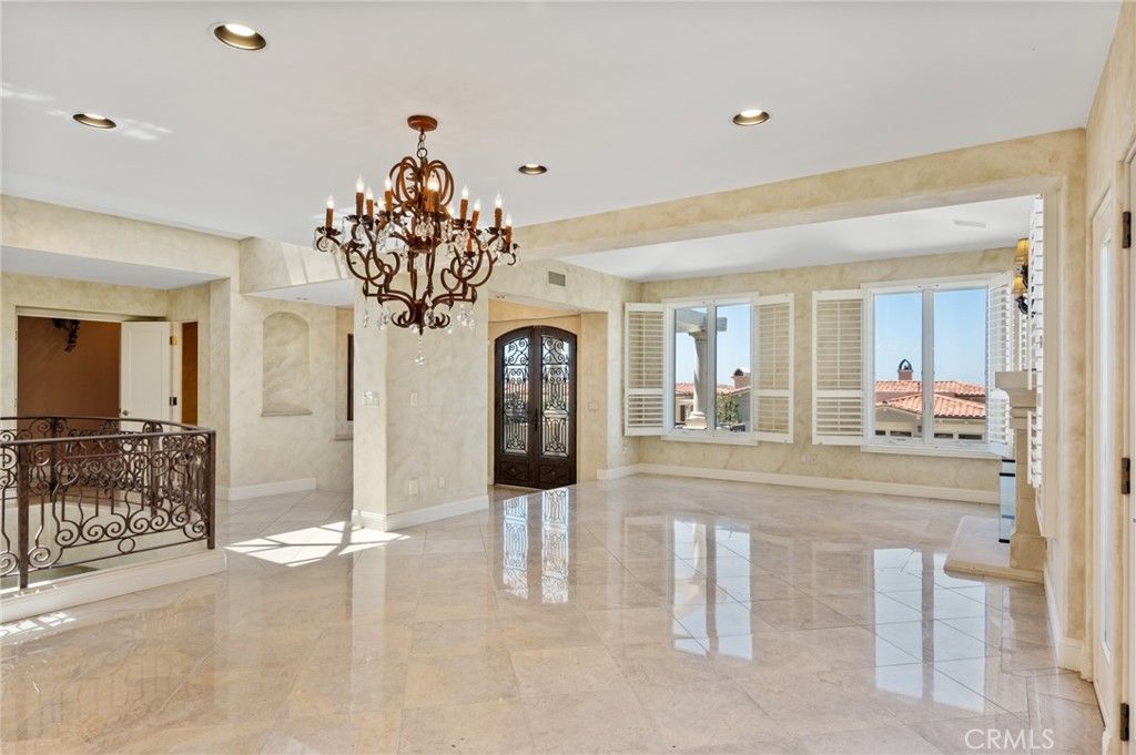 Chandelier, Interior, Recessed Lighting