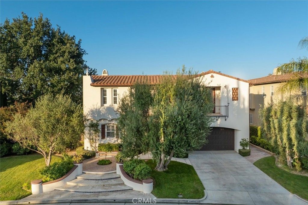 Attached, Exterior, Facade, Spanish Mediterranean