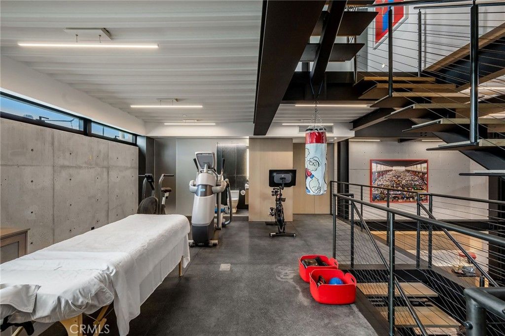 Fitness Equipment, Interior, Recessed Lighting