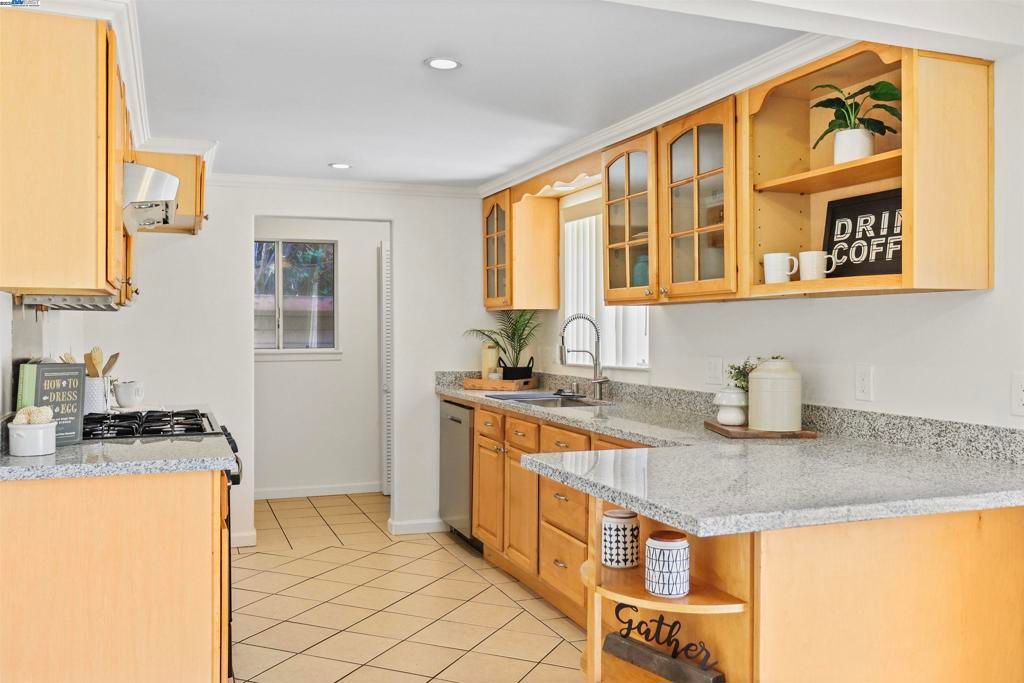Interior, Kitchen, Recessed Lighting