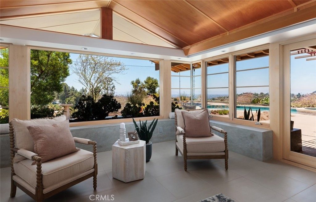 Interior, Sun Room, Water, Wooden Ceilings