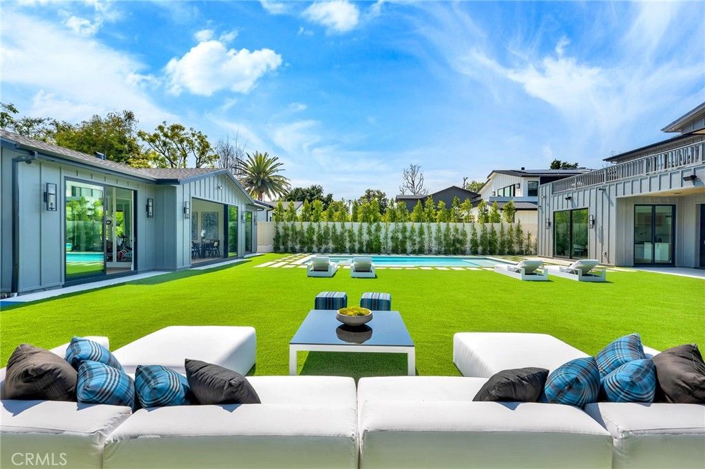 Backyard, Exterior, Pool