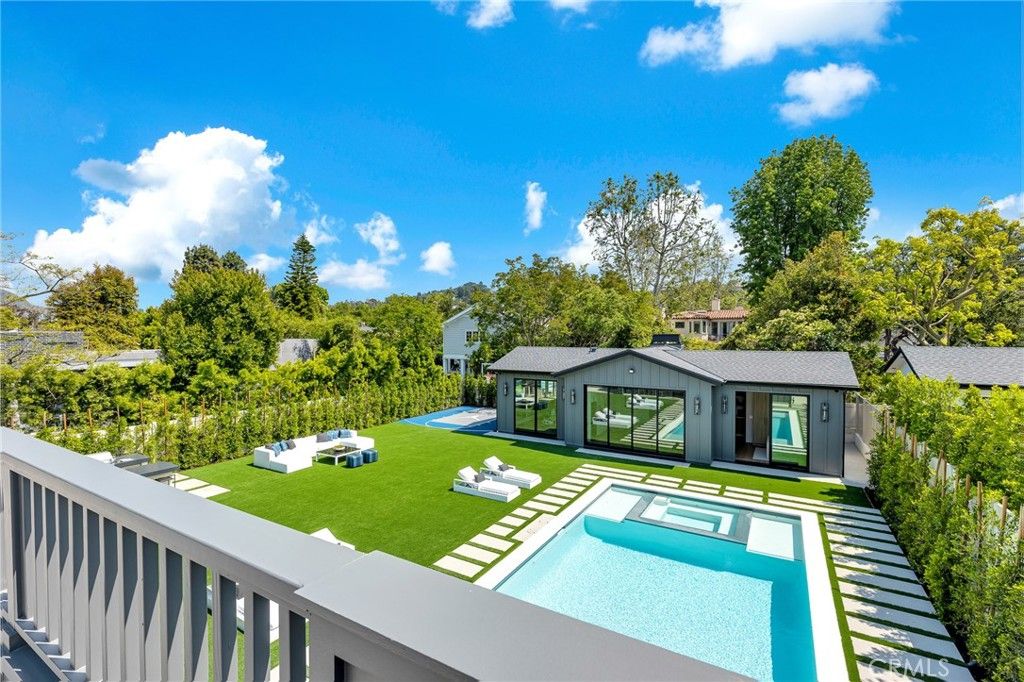 Backyard, Exterior, Pool