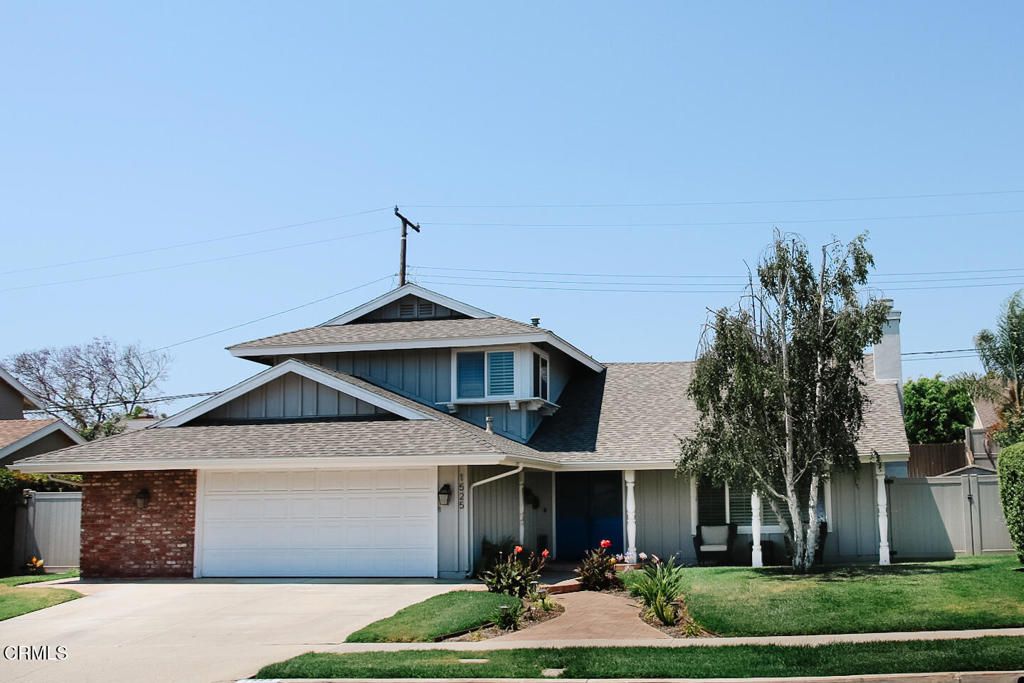 Attached, Exterior, Facade, American Craftsman