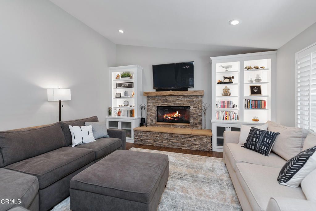 Fireplace, Interior, Living room, Recessed Lighting, Wood Texture Flooring