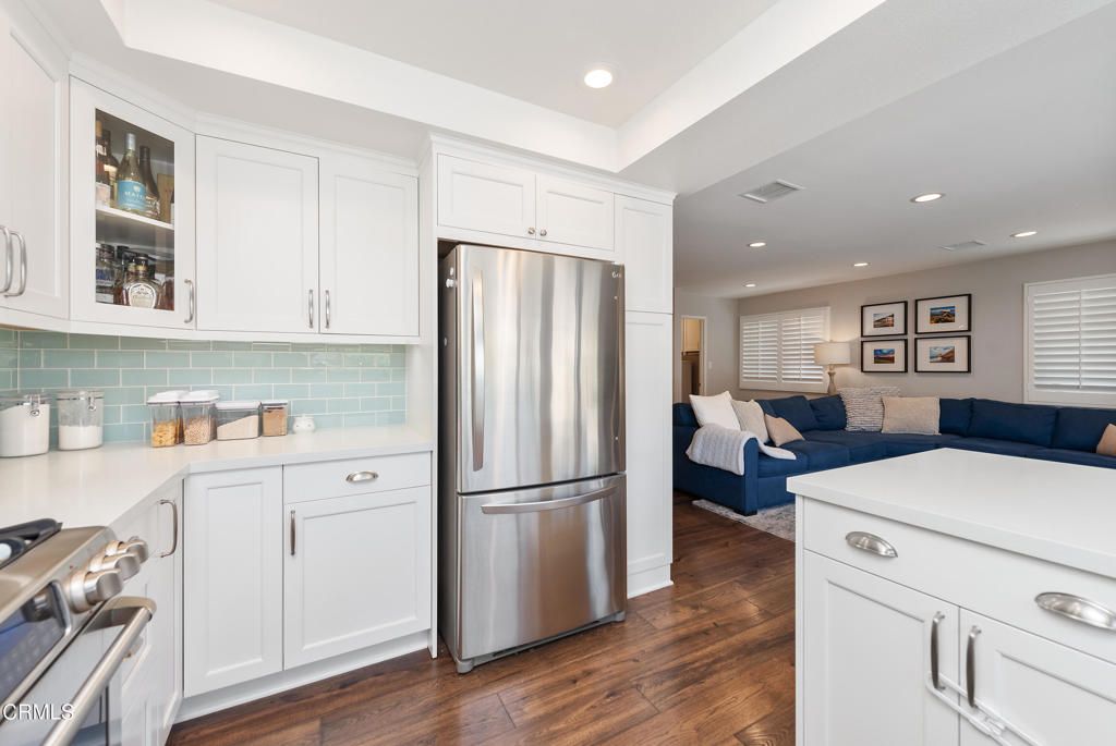 Interior, Kitchen, Living room, Recessed Lighting, Stainless Steel Appliances, Wood Texture Flooring