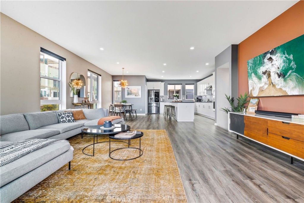 Dining room, Interior, Kitchen, Living room, Pendant Lights, Recessed Lighting, Wood Texture Flooring