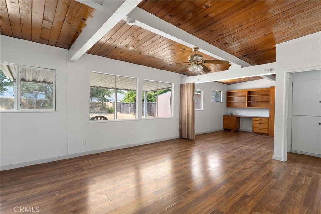 Empty room, Interior, Wooden Ceilings, Wood Texture Flooring