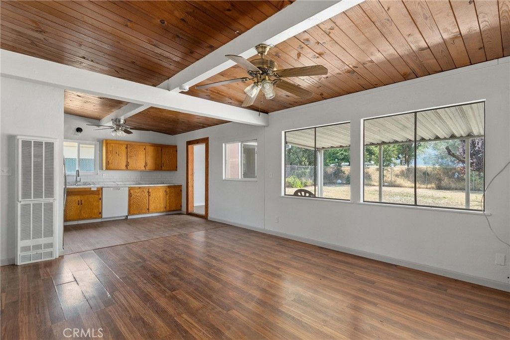 Empty room, Interior, Kitchen, Wooden Ceilings, Wood Texture Flooring