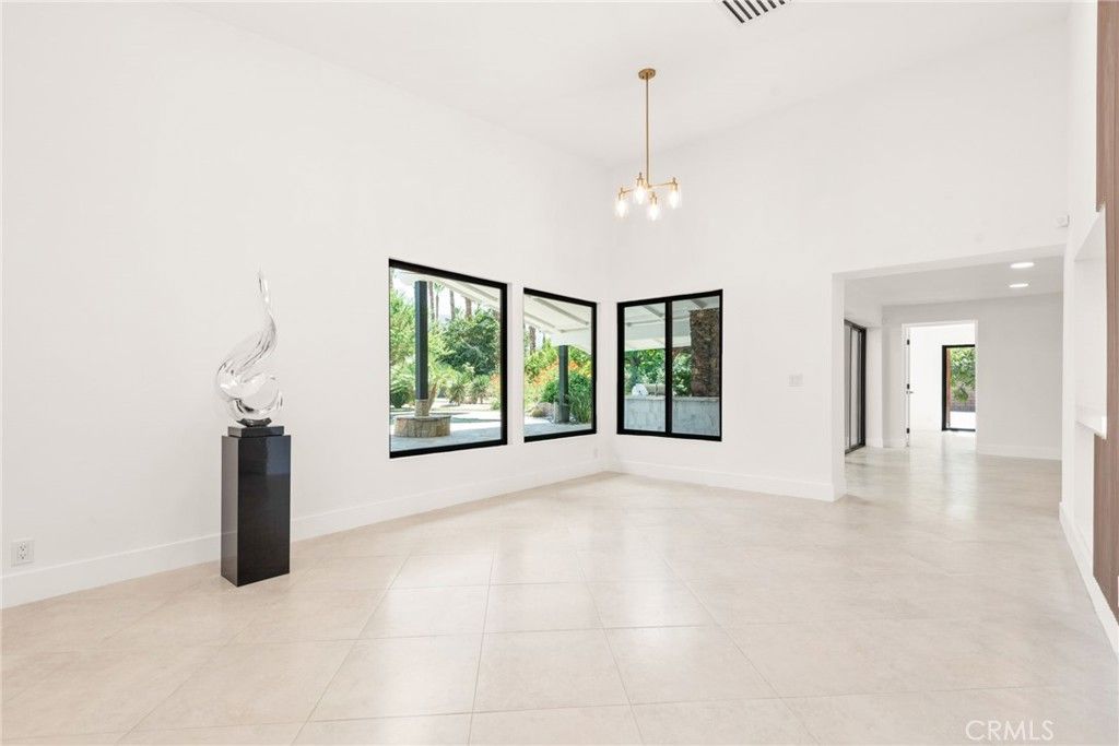 Empty room, Interior, Pendant Lights, Recessed Lighting
