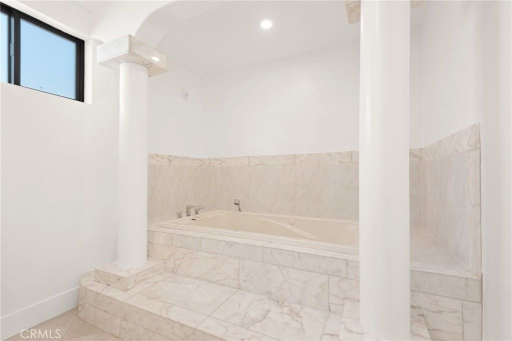 Bathroom, Interior, Marble, Recessed Lighting