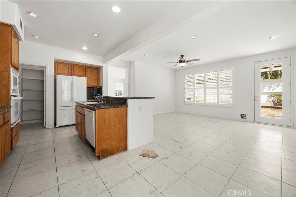 Interior, Kitchen, Recessed Lighting