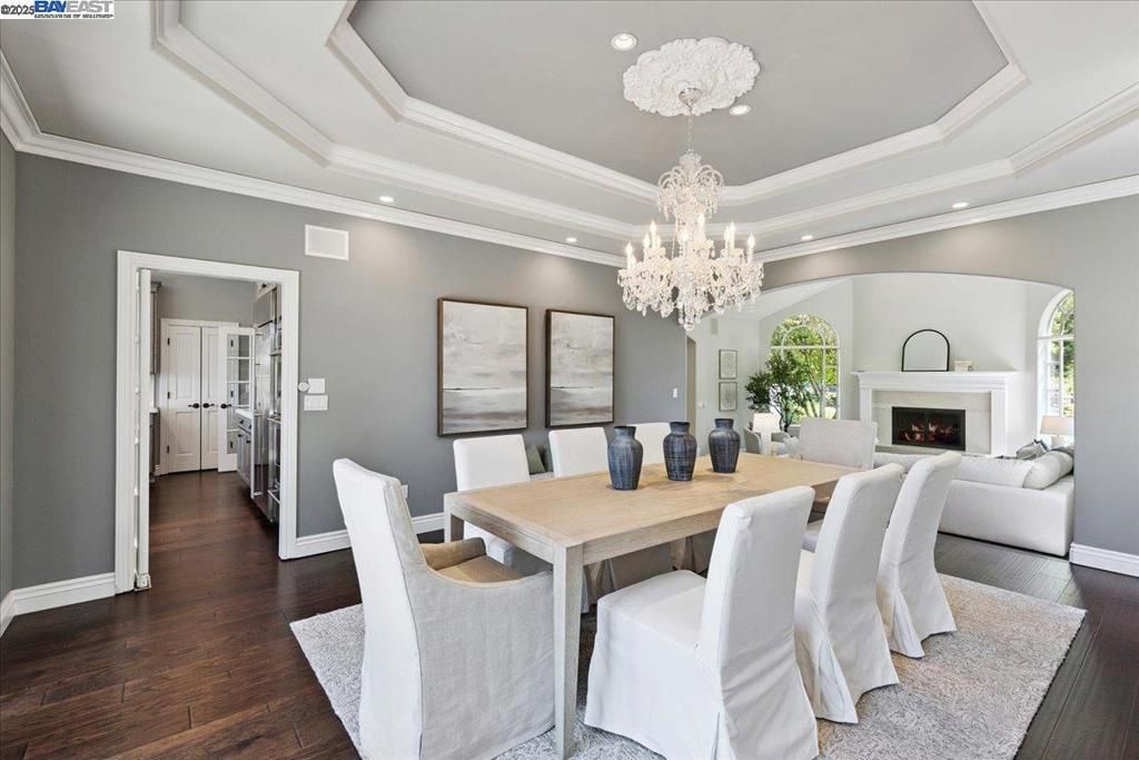 Chandelier, Dining room, Fireplace, Interior, Recessed Lighting, Wood Texture Flooring