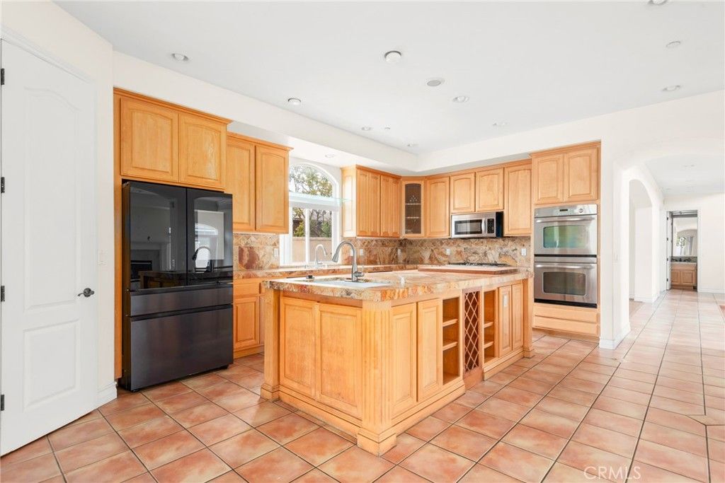 Interior, Kitchen, Recessed Lighting, Tile Countertops