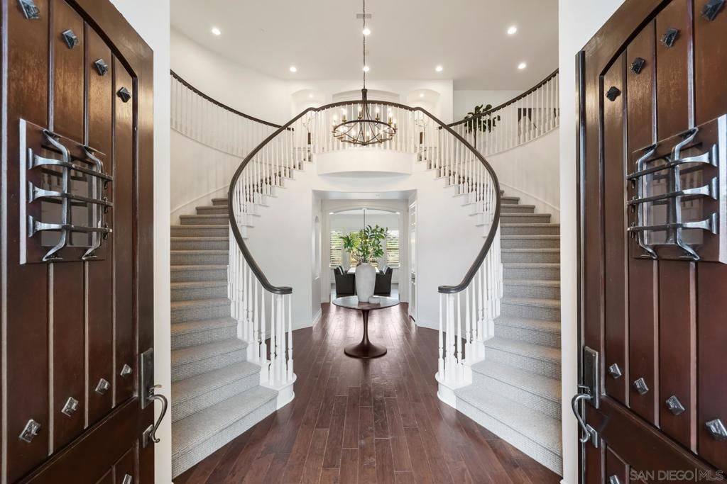 Chandelier, Interior, Recessed Lighting, Wood Texture Flooring