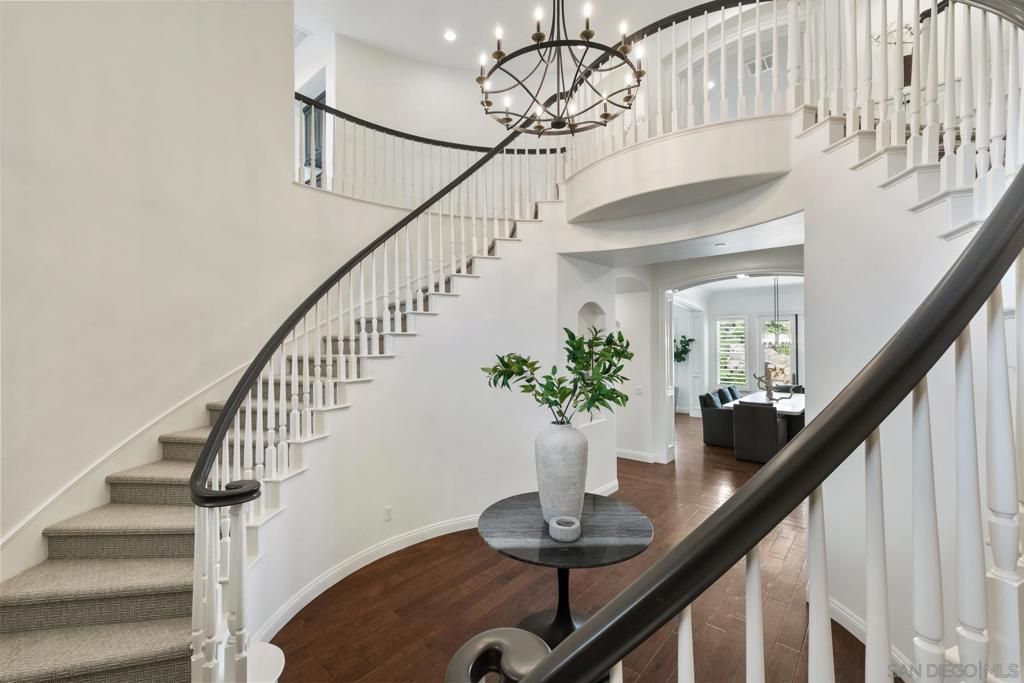 Chandelier, Interior, Recessed Lighting, Wood Texture Flooring