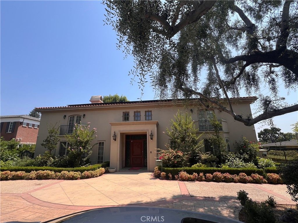 Exterior, Facade, Spanish Mediterranean