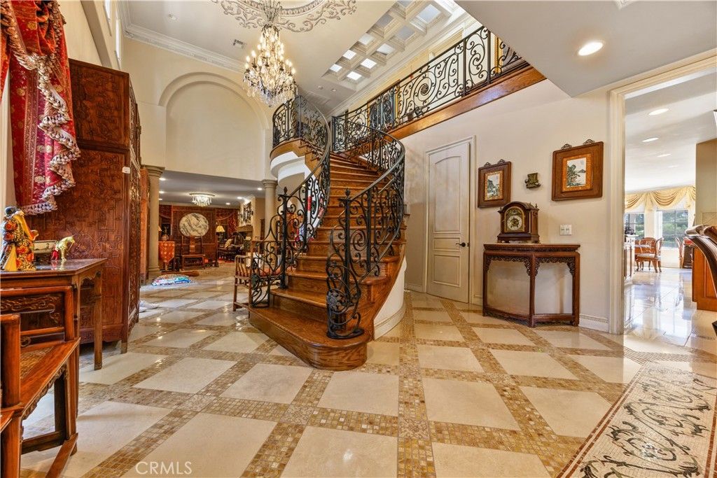 Chandelier, Interior, Recessed Lighting