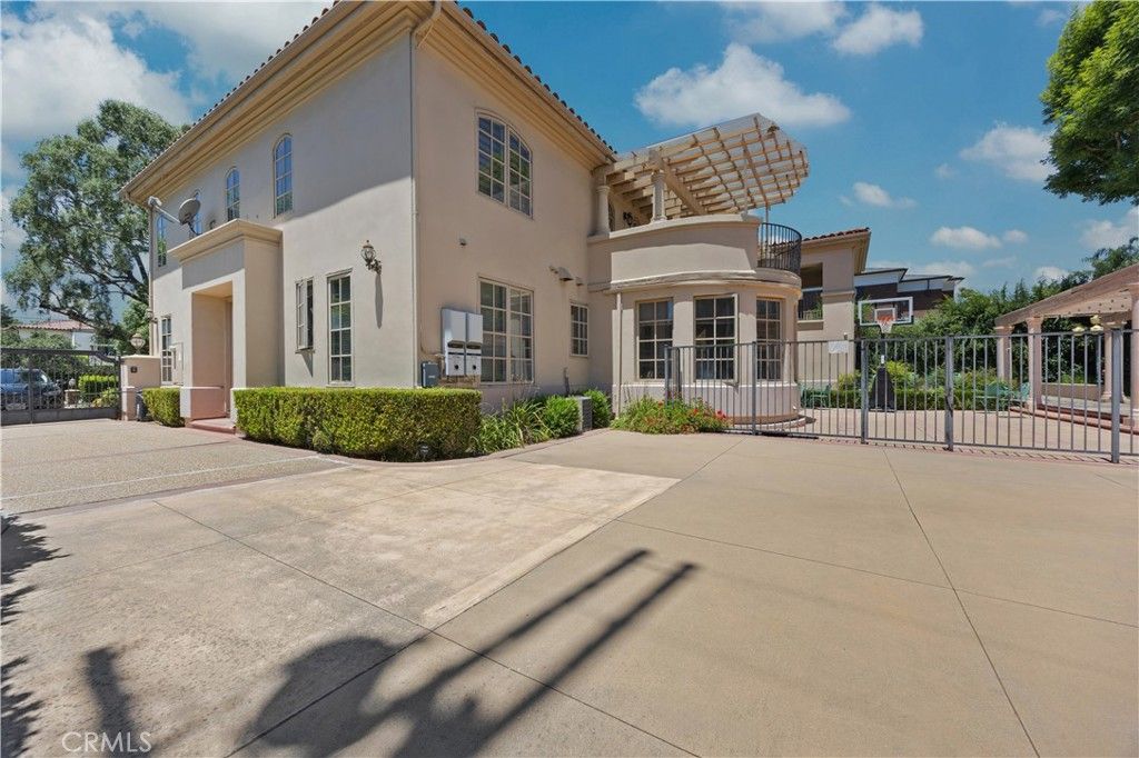 Backyard, Exterior, Facade, Mediterranean