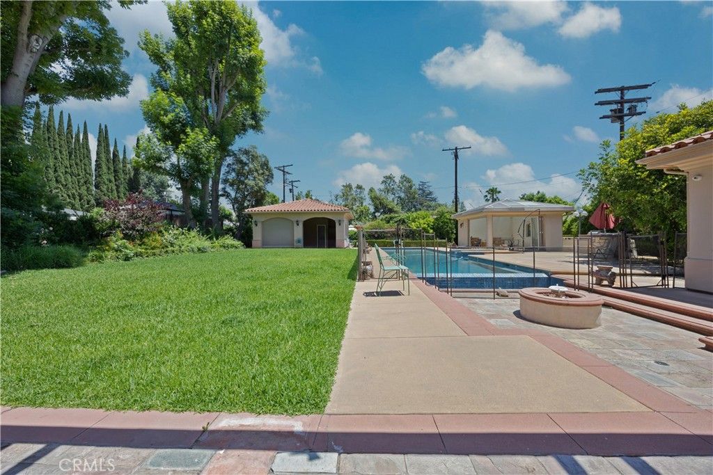 Backyard, Exterior, Pool
