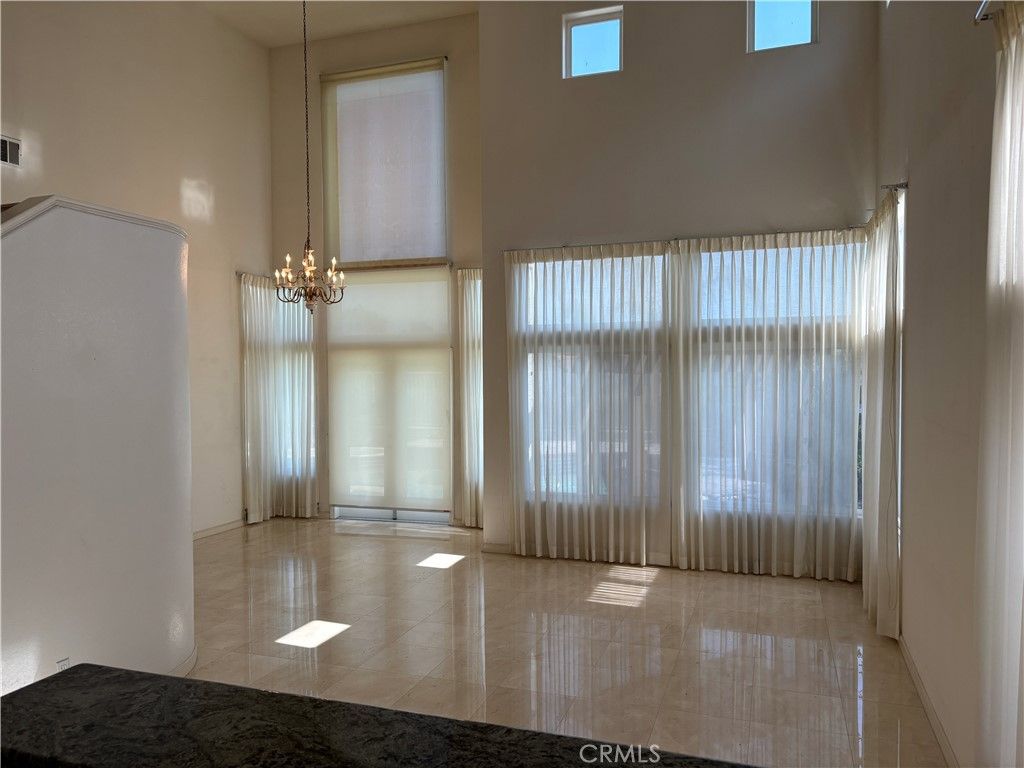 Chandelier, Interior