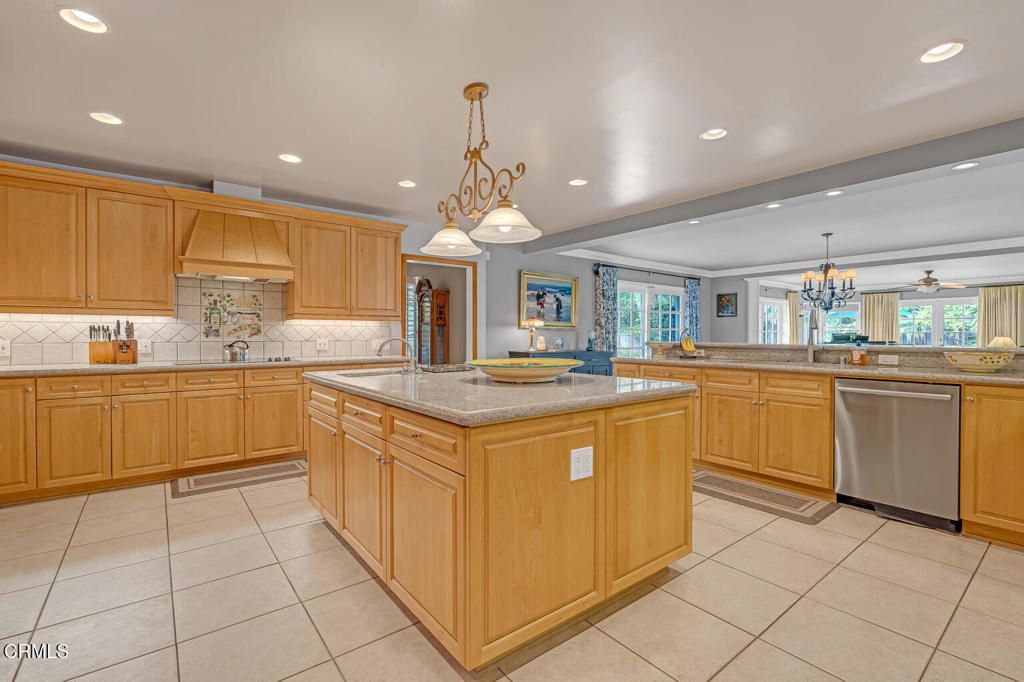 Chandelier, Interior, Kitchen, Pendant Lights, Recessed Lighting