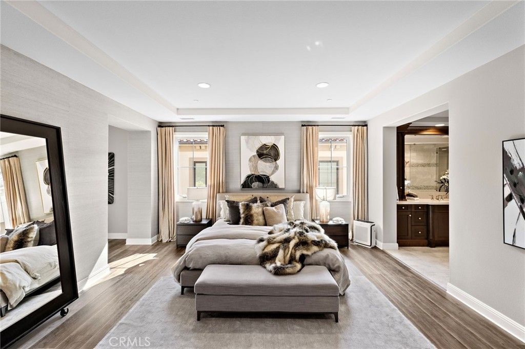 Bathroom, Interior, Recessed Lighting, Wood Texture Flooring