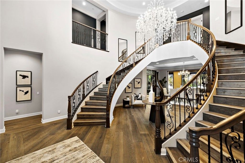 Chandelier, Interior, Recessed Lighting, Wood Texture Flooring