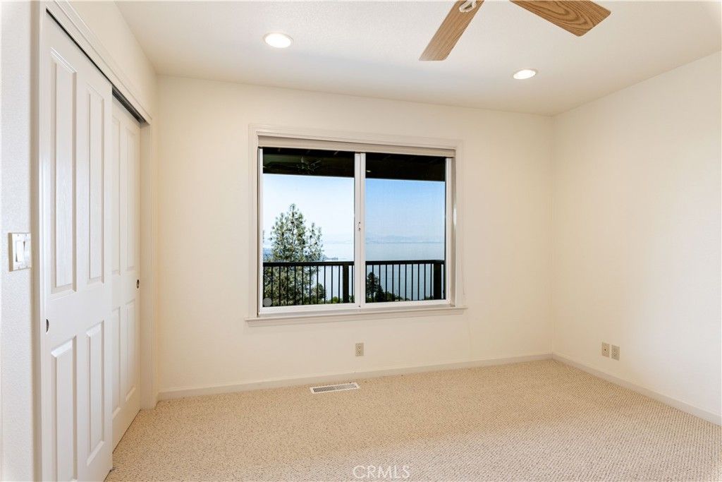 Empty room, Interior, Recessed Lighting, Water