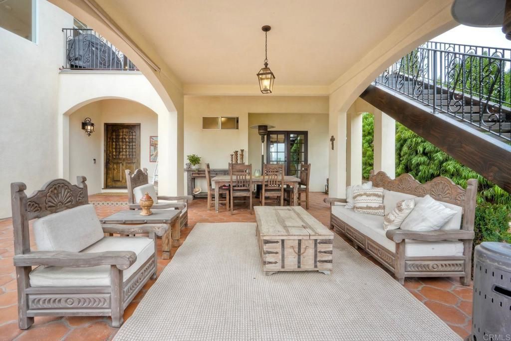 Exterior, Pendant Lights