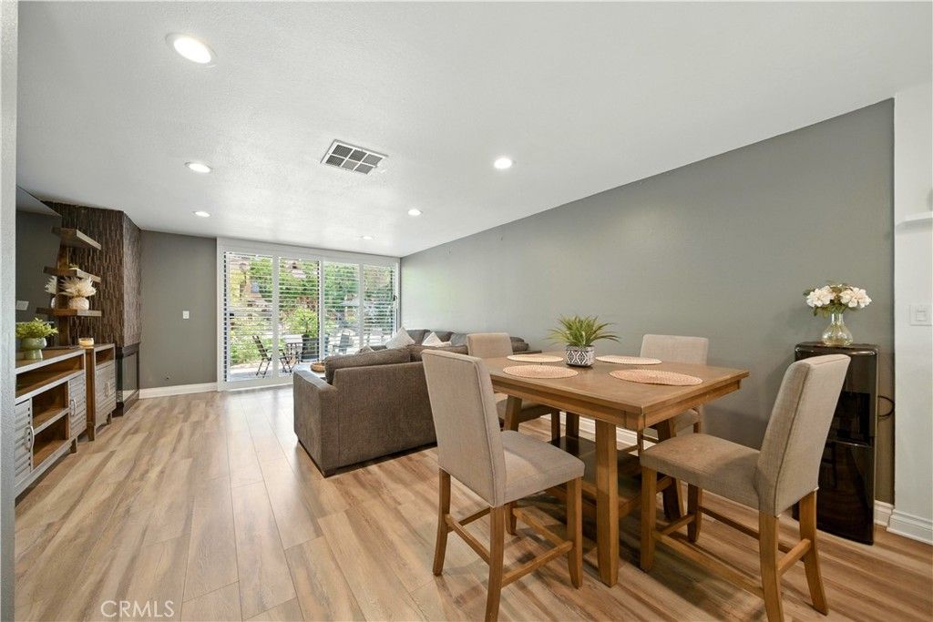 Dining room, Interior, Living room, Recessed Lighting, Wood Texture Flooring