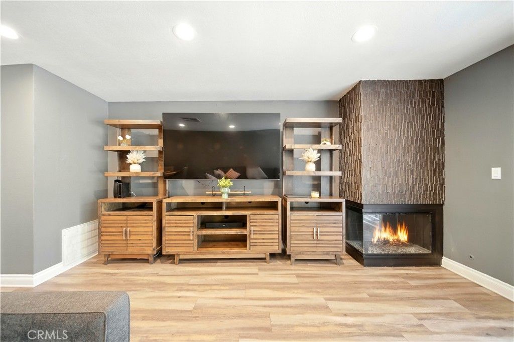 Fireplace, Interior, Recessed Lighting, Wood Texture Flooring