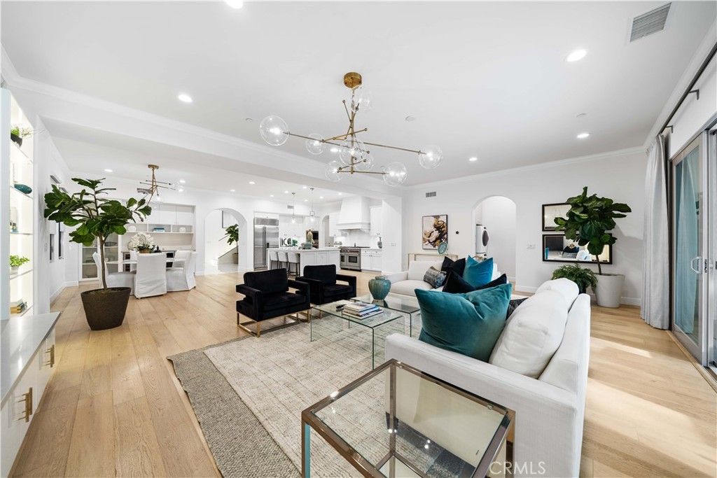 Interior, Kitchen, Living room, Pendant Lights, Recessed Lighting, Stainless Steel Appliances, Wood Texture Flooring
