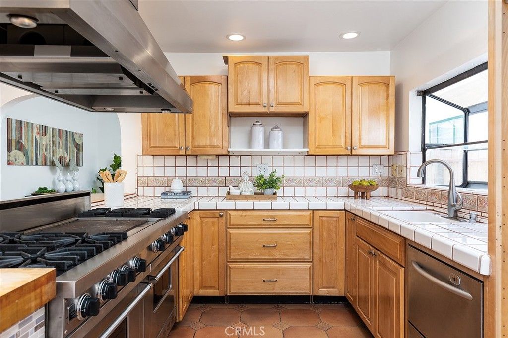 Interior, Kitchen, Recessed Lighting, Stainless Steel Appliances, Tile Countertops