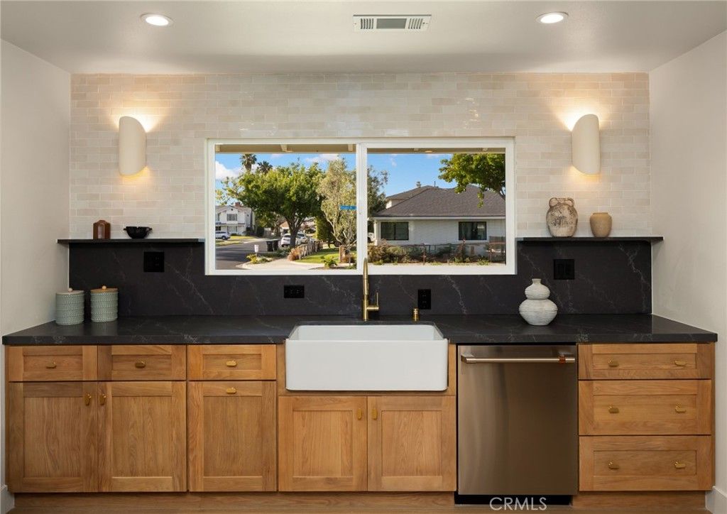 Interior, Kitchen, Recessed Lighting, Stone Walls