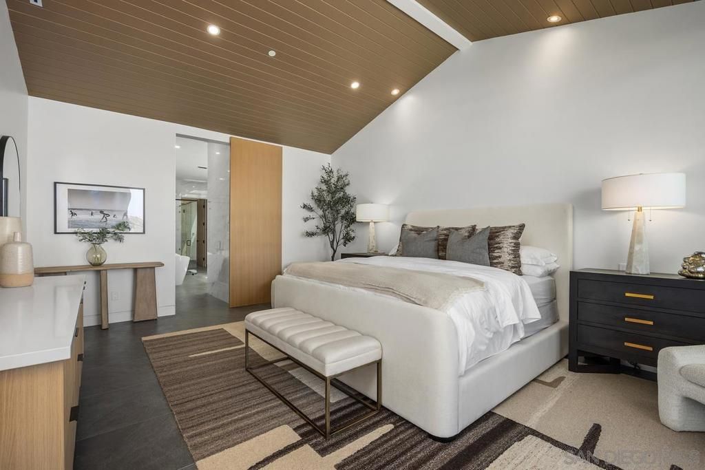 Bedroom, Interior, Recessed Lighting