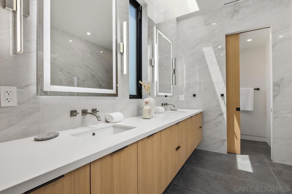 Bathroom, Dual Sink Vanities, Interior, Marble Walls, Recessed Lighting