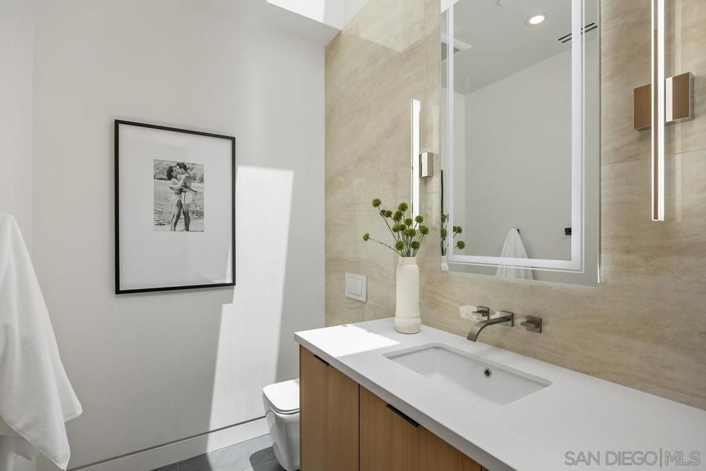 Bathroom, Interior, Recessed Lighting