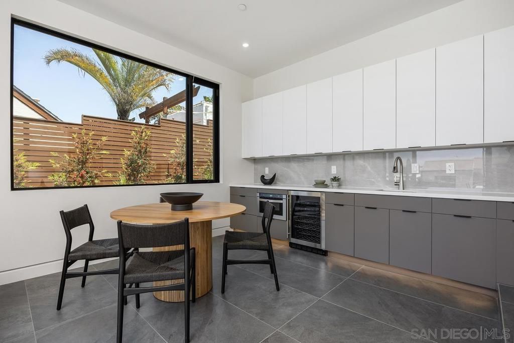 Dining room, Interior, Kitchen, Recessed Lighting