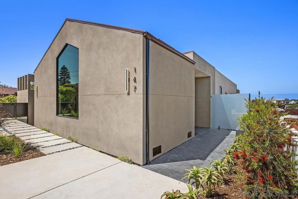 Exterior, Water