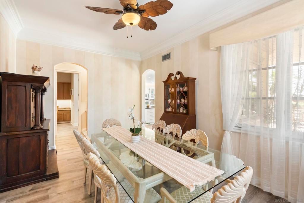 Dining room, Interior, Wood Texture Flooring